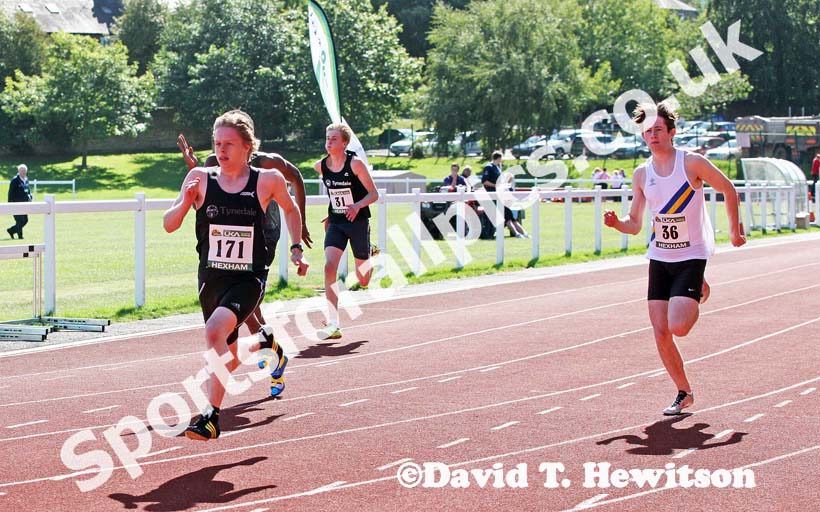Ian Shevlin (Tynedale) winning the under-20s 100 metres during the Hexham Decathlon and Heptathlon. Photo: David T. Hewitson/Sports for All Pics